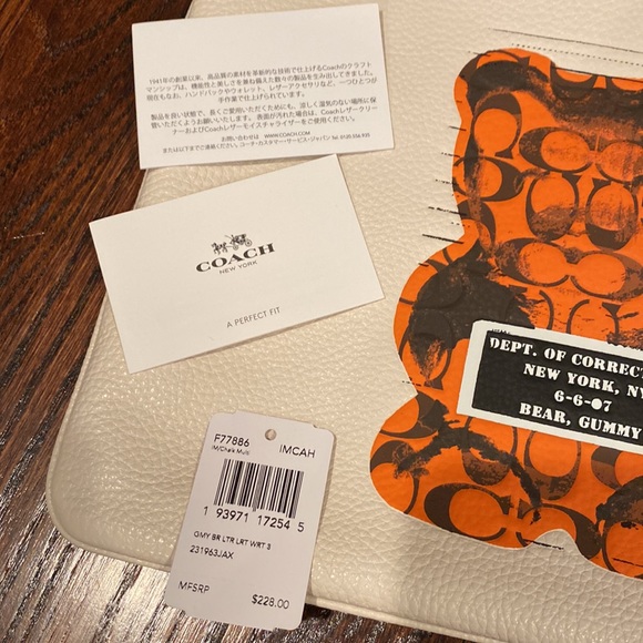 Brand new Coach gummy bear clutch - Picture 3 of 6